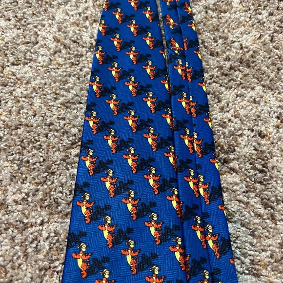 Disney Necktie Pooh Tigger and His Shadow Blue - Picture 3 of 10